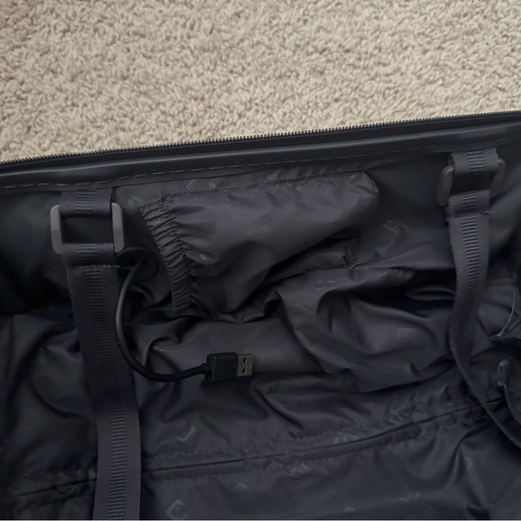 Vera Bradley Carry On Luggage - Picture 3 of 5